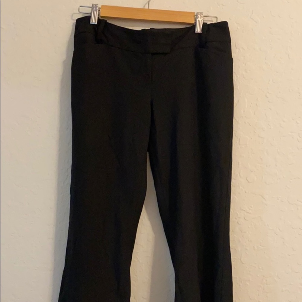 Limited Black 6 short dress pants